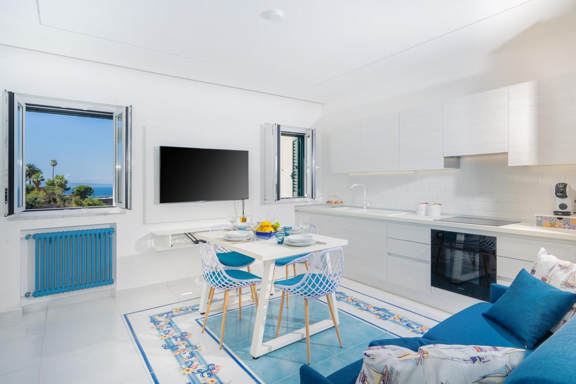 Sea View Deluxe Apartments Vico Equense Eksteriør bilde